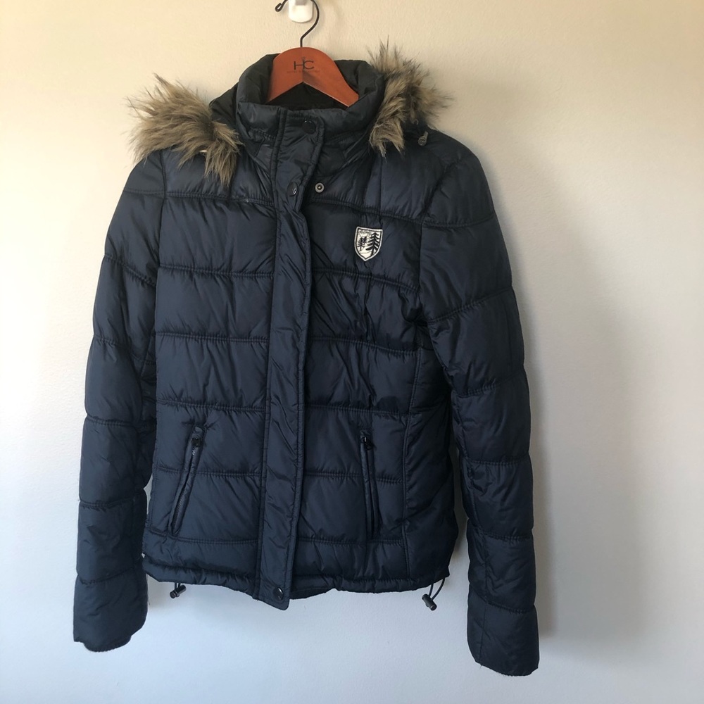 American Eagle Navy Puffer Coat